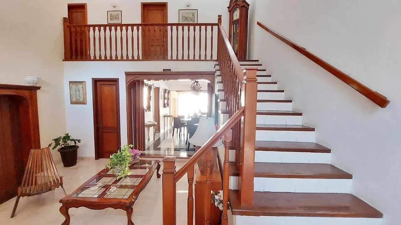 Habitaciones Privadas Y Centricas Con Alberca. Cancun
